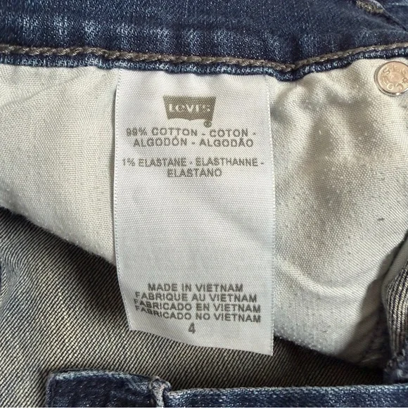 Levi’s 515 Mid-Rise Medium Wash Denim Jean Shorts Size 4 Classic Perfect Fit EUC - Picture 8 of 16